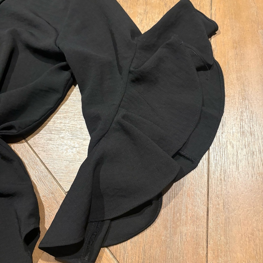 Vince Camuto Women's Split Button Neck Ruffle 3/4 Sleeve Black Blouse Size M - Picture 5 of 7